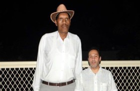 وفاة «أطول رجل في العالم»  