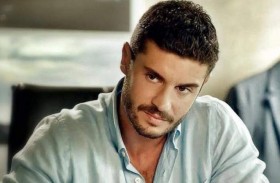 بيرك أوكتاي ينضم لـ«التفاح الحرام»