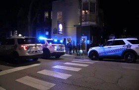 طاقم صحفي يتعرض للسرقة تحت تهديد السلاح 