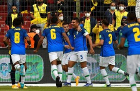 الأوروغواي تحيي آمالها والبرازيل تكتفي بنقطة 