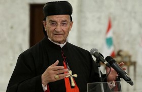 البطريرك الماروني في لبنان يدعو السياسيين إلى سرعة تشكيل حكومة وطنية 