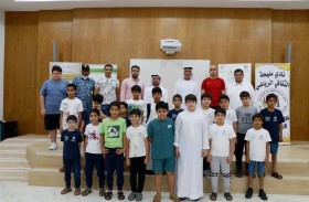 مشاركو النشاط الصيفي لنادي مليحة يتدربون على مهارة فن الإلقاء 