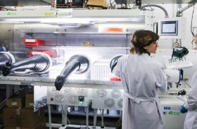 علماء روس يبتكرون أدوية «ذكية» يتحول شكلها داخل الجسم