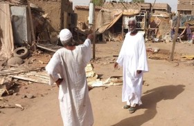 عالقون في الخرطوم.. شهادات حية عن الحياة اليومية وسط الصراع