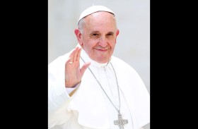 الشيخة فاطمة بنت مبارك تعزي الكاردينال كيفن فاريل بوفاة بابا الفاتيكان