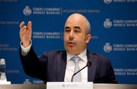 أردوغان يقيل حاكم المصرف المركزي ويعيّن مكانه حليفاً له