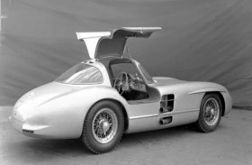 بيع سيارة مرسيدس من عام 1955 بسعر قياسي 