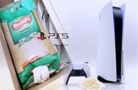 يحصلون على طعام قطط بدلاً من بلاي ستيشن 5