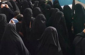 بينهن قاصرات.. أكثر من ألف امرأة يمنية بمعتقلات الحوثي