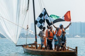 «حشيم» يحلق بصدارة سباق غنتوت للبوانيش الشراعية .. ويتوج بطلا للموسم