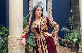 نسرين طافش بإطلالة من الستينات