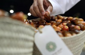 نهيان بن مبارك يشيد بالمستوى المتميز لمهرجان ليوا للرطب 