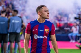 ديست من برشلونة إلى أيندهوفن معاراً 