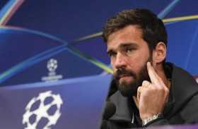 حارس ليفربول يأسف لتجاهل رأي اللاعبين حول زيادة عدد المباريات 