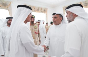 سعود بن صقر يقدم واجب العزاء في وفاة محمد إبراهيم عبيدالله