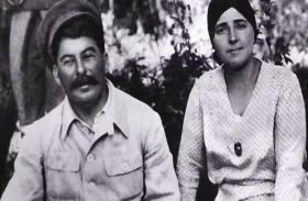 لهذا السبب.. دفع القائد السوفيتي ستالين زوجته للانتحار