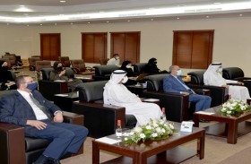 أفرع جامعة الشارقة تناقش نتائج مؤشرات الأداء لخطتها الاستراتيجية