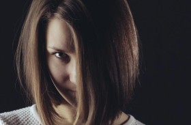 علامة رئيسية تكشف أن أمامك امرأة معتلة نفسياً