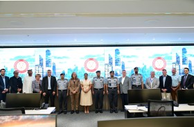 وفد أمريكي يطلع على منظومة «المدينة الآمنة» بشرطة أبوظبي