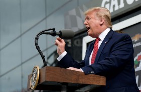 ترامب يدعو روسيا إلى التوقف عن دعم نظام الأسد  