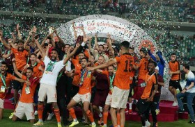 نهضة بركان يفوز على الوداد بركلات الترجيح ويتوج بلقبه الثاني في كأس العرش المغربي