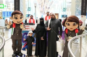 «مطارات دبي» تستقبل المسافرين بختم يحمل شعار «زايد وراشد»