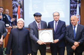 في ندوة بـأخبار اليوم: مناقشة كتاب الرحم الاصطناعي لجمال السويدي بالقاهرة