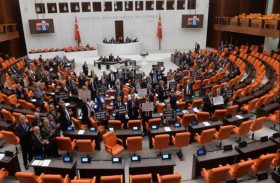 البرلمان التركي يناقش طلب السويد الانضمام إلى الناتو