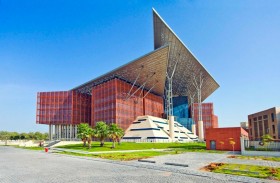 إدانة 79 متهما بارتكاب جرائم الاحتيال وغسل الأموال باستخدام عناوين وهمية لموقع إلكتروني للتداول بالأسهم