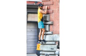 جاريد ليتو يواصل تسلق الأبنية فى نيويورك على طريقة spider man