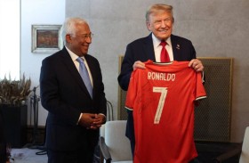 هدية خاصة من رونالدو إلى ترامب «من أجل السلام» 