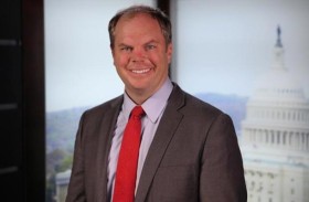 بوليتيكو: رهانات الجمهوريين على عمر بايدن خاسرة