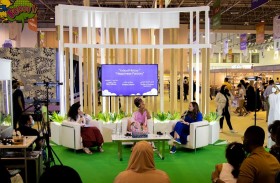 كاتبتان من الكويت وساحل العاج تستكشفان منابع السعادة في الحياة والكتابة