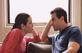 مؤشرات تدل على أنك تعتمد على الشريك في كل شيء