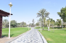 بلدية مدينة أبوظبي تنفذ حملة توعوية للحفاظ على المنتزهات والحدائق والمرافق العامة في الوثبة