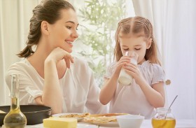 شــــروط اختيــــار منتجــــات الألبــــان المنــــاسب لطفــــلك  