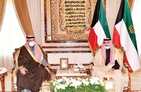 أمير الكويت يبارك تشكيل الحكومة الجديدة