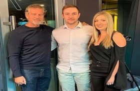 سائق سيارة قمامة يشتري منازل بـ 12 مليون دولار