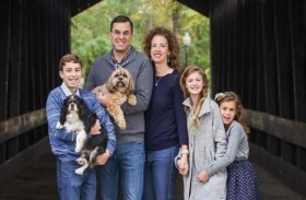 جاستن عماش ابن مهاجر مغمور يُسبب صداعاً لترامب وبايدن