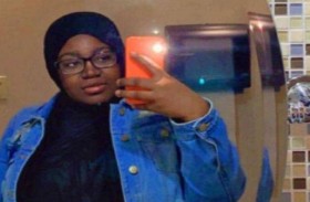 بعد واقعة الحجاب.. مطعم يعتذر لموظفته 