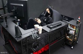 سرير خاص بمدمني الألعاب الإلكترونية 