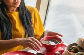 أرادت التباهي في مطعم.. فتسلمت فاتورة بـ50 ألف استرليني