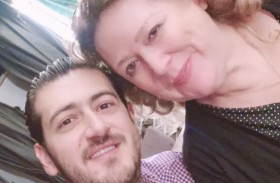 إيمان عبد العزيز تفجع بوفاة ابنها 