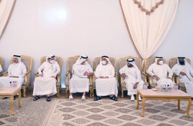 مكتوم بن محمد وأحمد بن محمد يقدمان واجب العزاء في وفاة ميثاء مطر الطاير