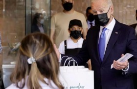 بايدن يزور مطعما للترويج لخطته الاقتصادية
