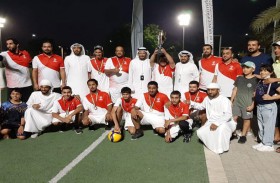 بلدية مدينة أبوظبي تنظم فعالية رياضية بعنوان  (الملاعب من حولنا) في ملاعب الأحياء السكنية بالشامخة