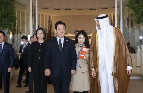 الرئيس الكوري يصل الإمارات في زيارة دولة