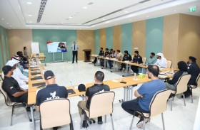 شرطة رأس الخيمة تختتم دورة تدريب كلاب الشرائح الإلكترونية