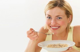 استبدال البيض والخبز بالشوفان يقلل خطر السكتة 