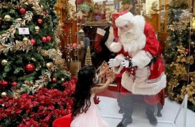 نيويورك تسمح لبابا نويل بتوزيع الهدايا.. بشرط